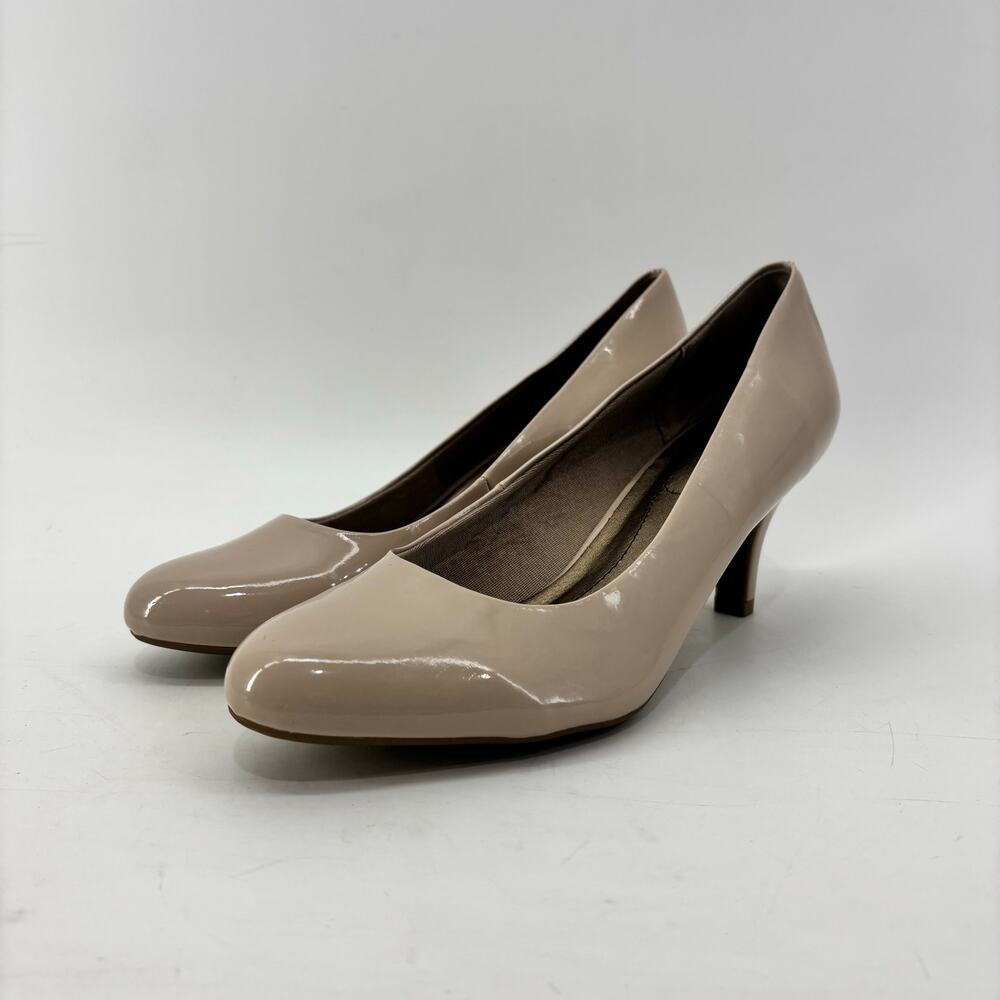 Life Stride Parigi Size 10 Beige Pumps Patent Leather High Heel